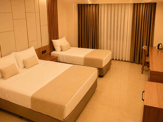 Golden Vera Hotel