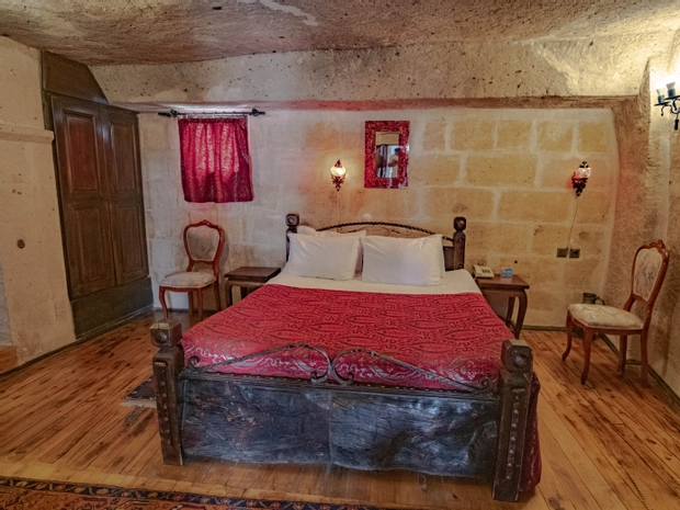 Cave Suite Oda (İptal Edilemez)