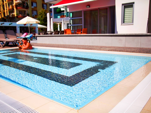 Green Garden Suit Hotel
