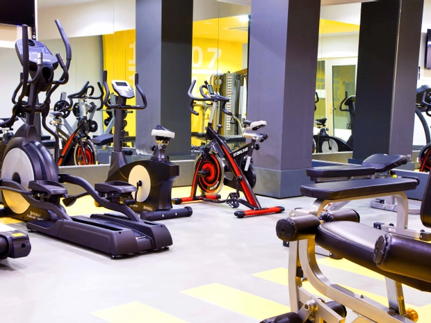 Green Garden Suit Hotel