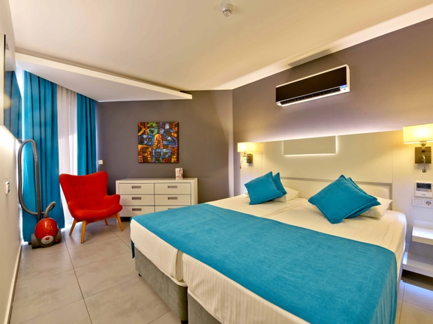 Green Garden Suit Hotel
