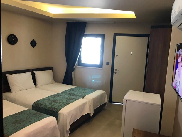 Üç Kişilik 1+0 Oda (Twin Bed)