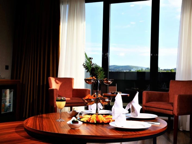 Kurnalı Suite