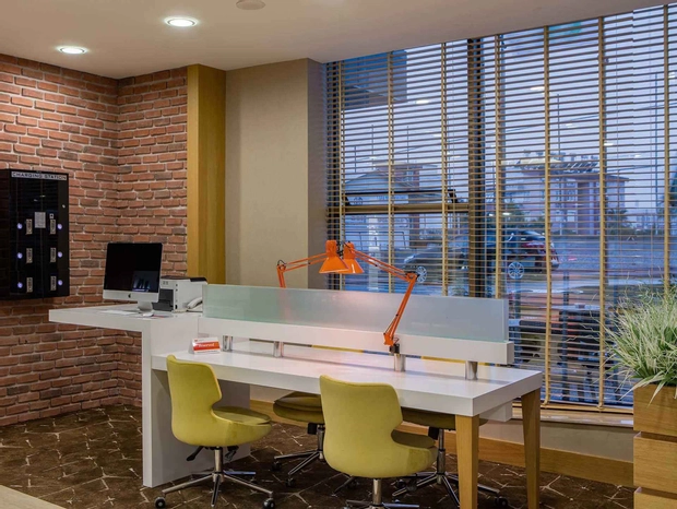 Lobby Business