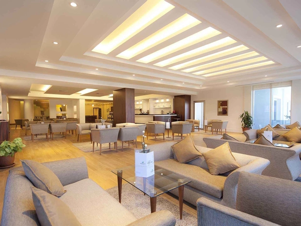 Lobby Bar