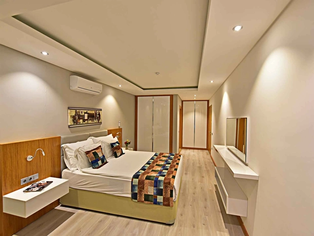 1+1 Bahçe Havuz Manzaralı Daire