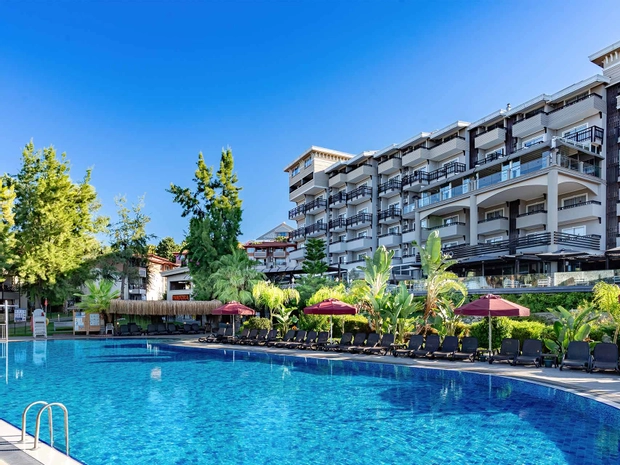 Justiniano Deluxe Resort