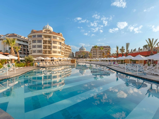 Kirman Belazur Resort & Spa