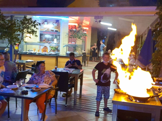 Kleopatra İkiz Otel