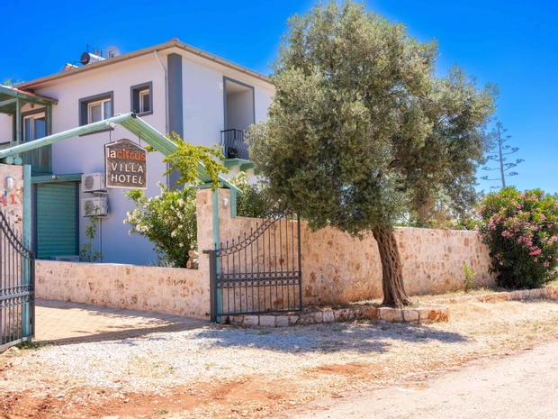 Lacitrus Hotel And Villa