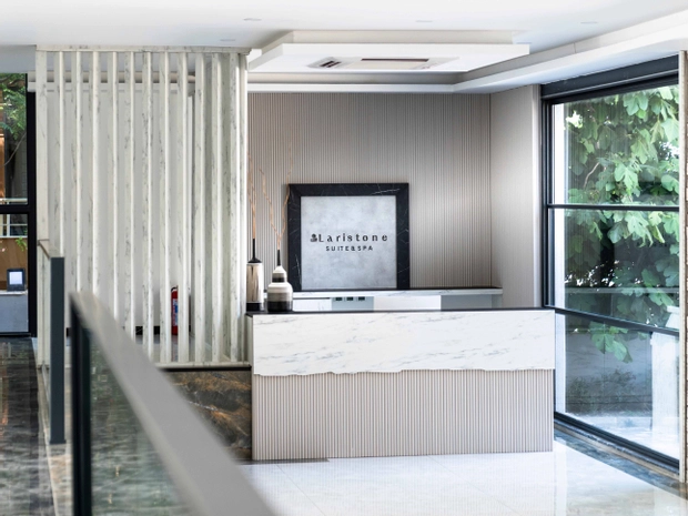 Laristone Suite & Spa Hotel