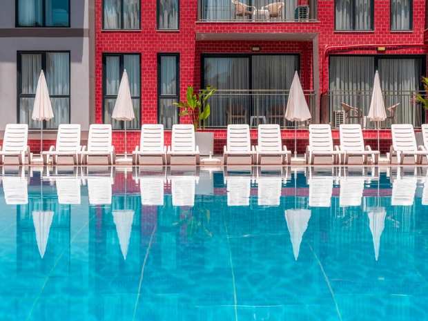 Laristone Suite & Spa Hotel