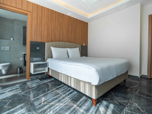 Laristone Suite & Spa Hotel