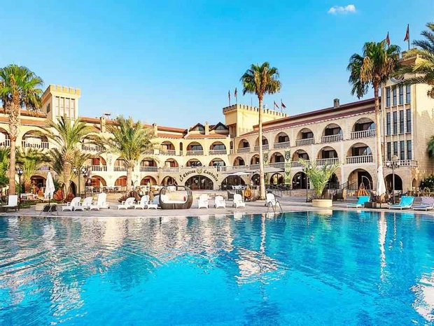 Le Chateau Lambousa Hotel