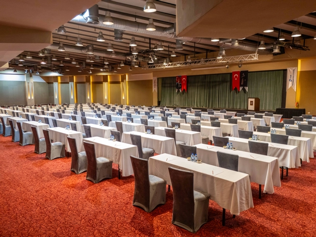 Limak Lara De Luxe Hotel & Resort