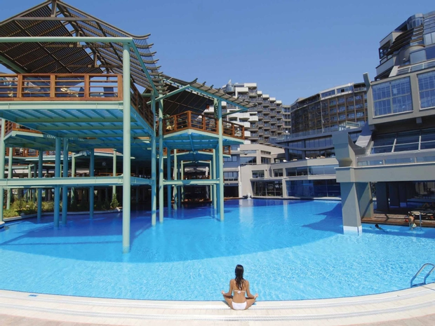 Limak Lara De Luxe Hotel & Resort