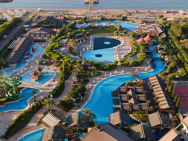 Limak Lara De Luxe Hotel & Resort