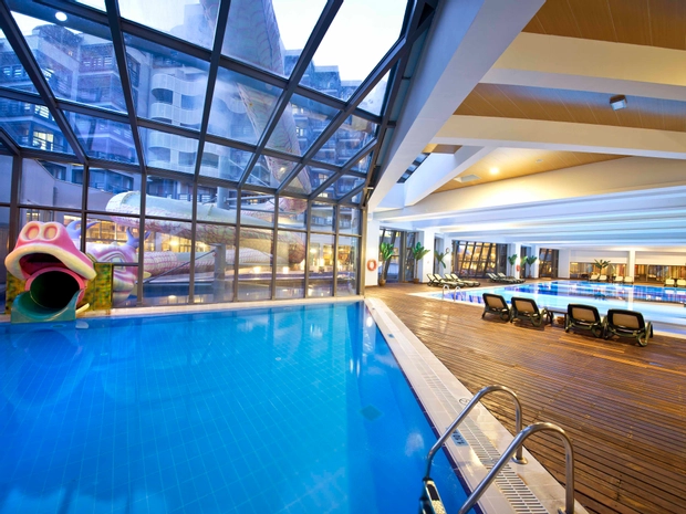 Limak Lara De Luxe Hotel & Resort