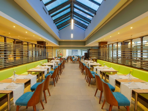 Limak Lara De Luxe Hotel & Resort
