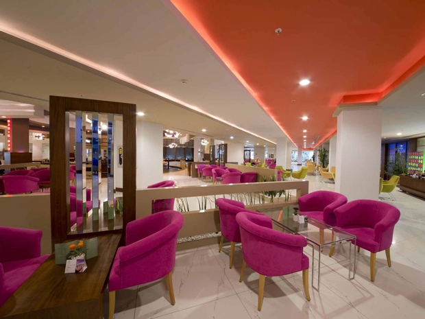 Limak Lara De Luxe Hotel & Resort
