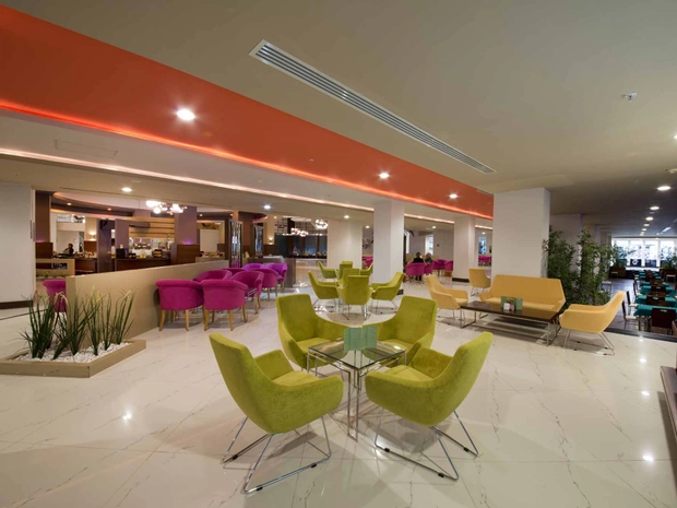 Limak Lara De Luxe Hotel & Resort