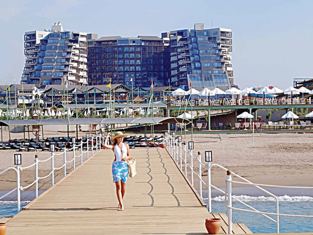 Limak Lara De Luxe Hotel & Resort
