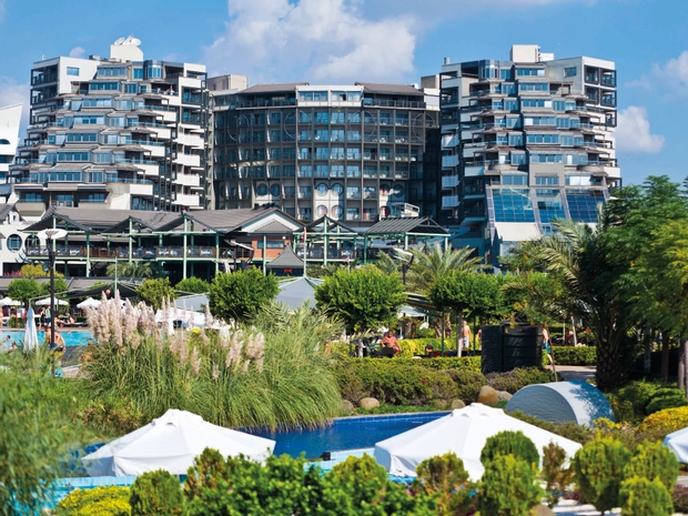 Limak Lara De Luxe Hotel & Resort