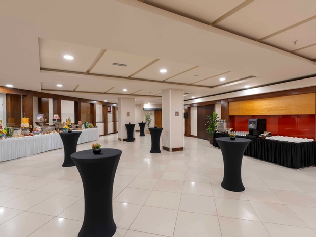 Limak Lara De Luxe Hotel & Resort