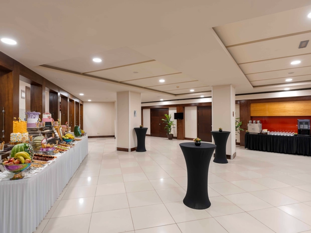 Limak Lara De Luxe Hotel & Resort
