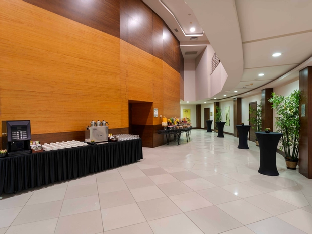 Limak Lara De Luxe Hotel & Resort