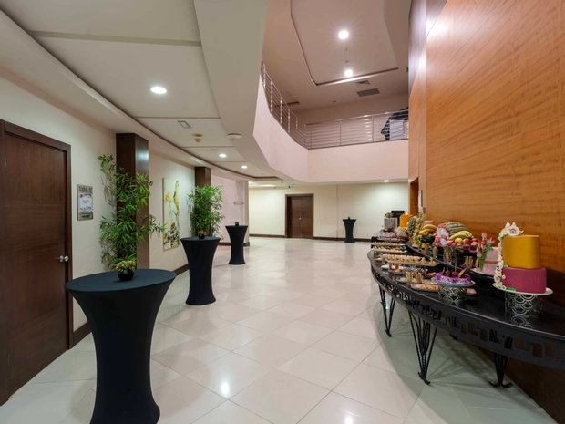 Limak Lara De Luxe Hotel & Resort