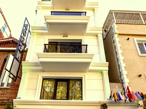 Loren Hotel & Suites