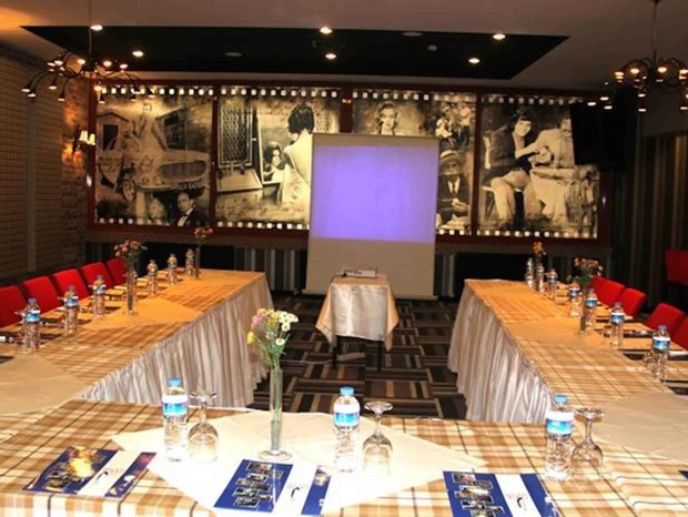 Toplantı Salonu