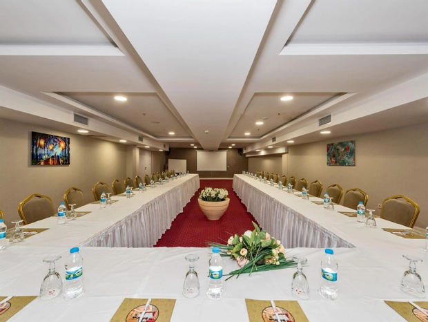 Toplantı Salonu