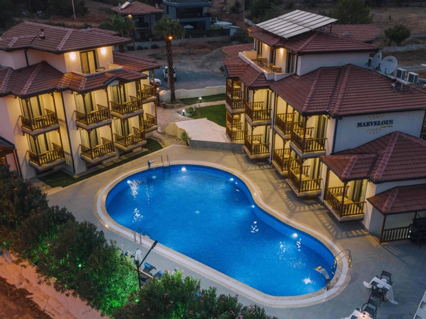 Marvelous Hotel
