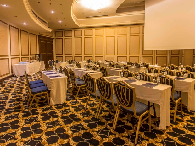 Merit Park Hotel  & Spa
