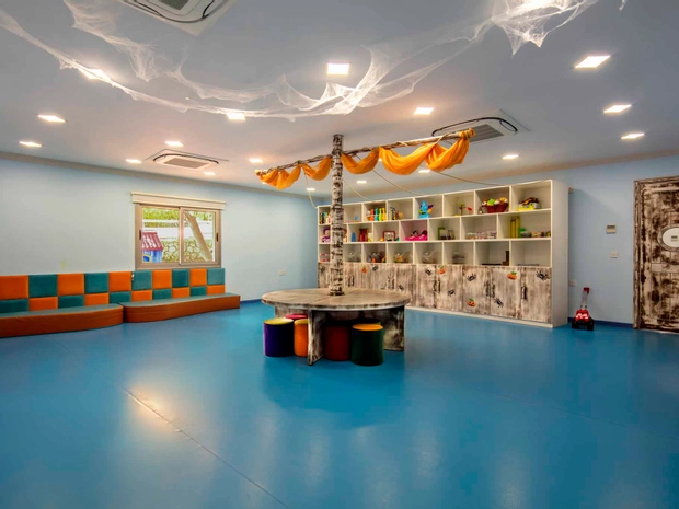 Merit Park Hotel  & Spa