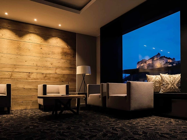 Mira Blue Hotel