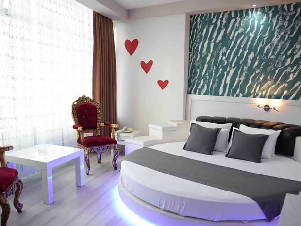 Mira Blue Hotel