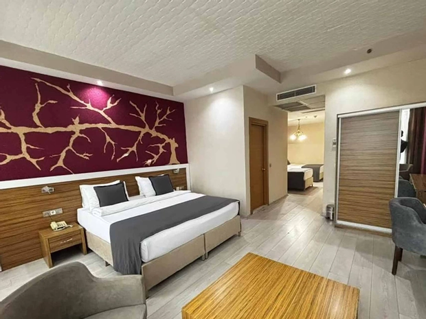 Mira Blue Hotel