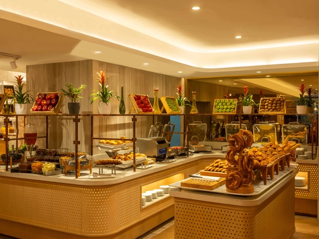 Mövenpick Hotel İstanbul Bosphorus