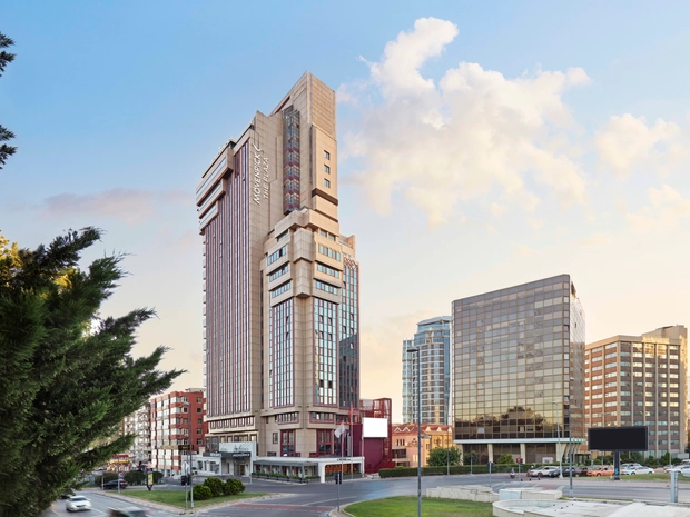 Mövenpick Hotel İstanbul Bosphorus