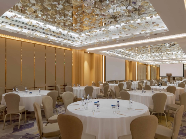 Mövenpick Hotel İstanbul Bosphorus