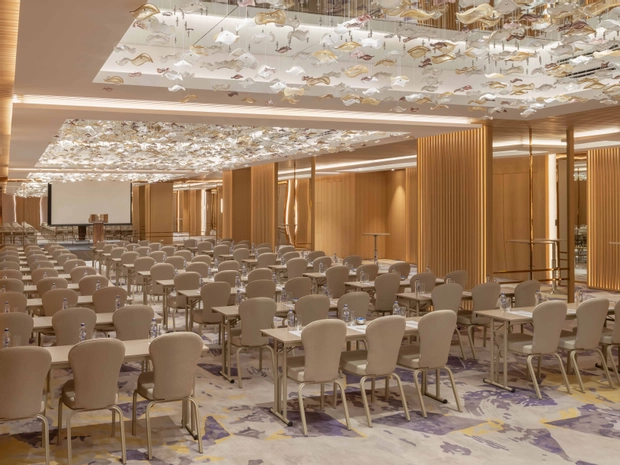 Mövenpick Hotel İstanbul Bosphorus