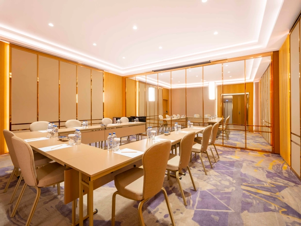Mövenpick Hotel İstanbul Bosphorus