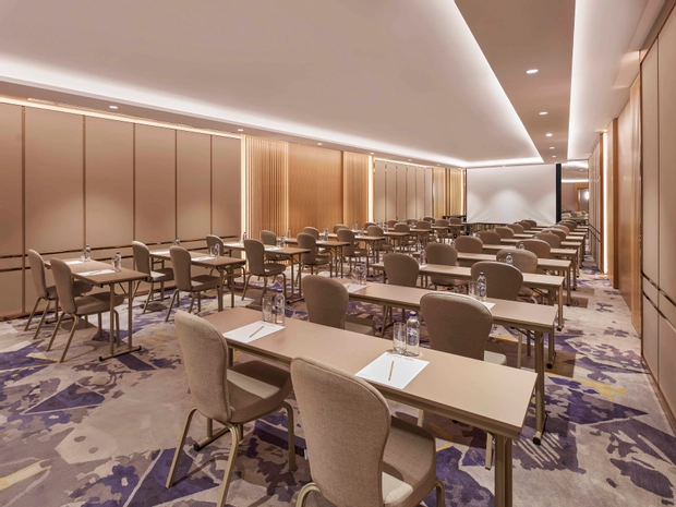 Mövenpick Hotel İstanbul Bosphorus