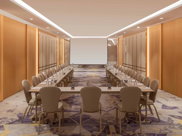 Mövenpick Hotel İstanbul Bosphorus