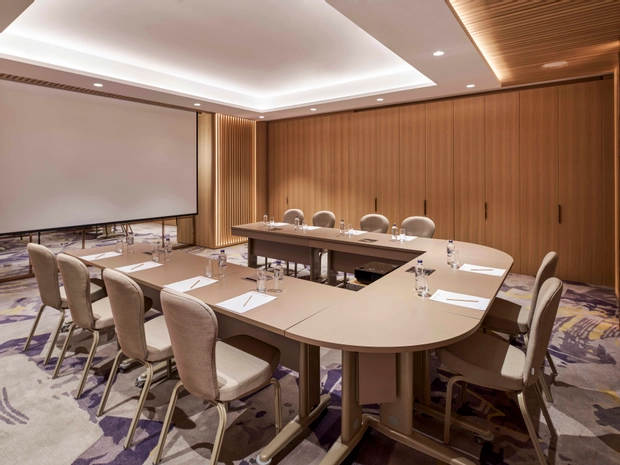 Mövenpick Hotel İstanbul Bosphorus