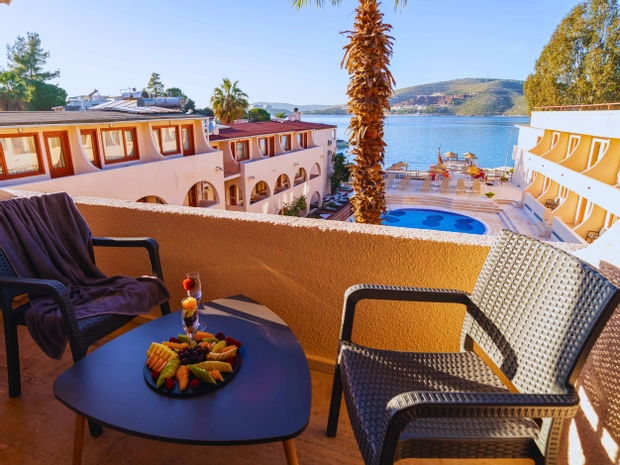 Oscar Seaside Hotel & Spa 