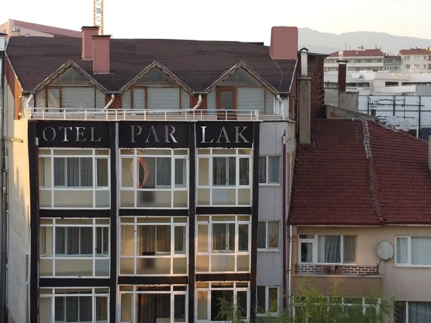 Parlak Otel